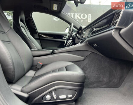 Чорний Порше Panamera, об'ємом двигуна 3 л та пробігом 108 тис. км за 55000 $, фото 28 на Automoto.ua