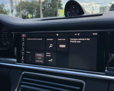 Чорний Порше Panamera, об'ємом двигуна 3 л та пробігом 81 тис. км за 51900 $, фото 45 на Automoto.ua