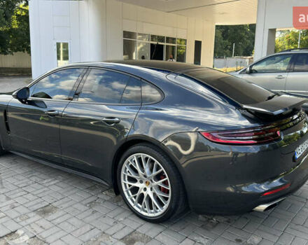 Чорний Порше Panamera, об'ємом двигуна 3 л та пробігом 81 тис. км за 51900 $, фото 13 на Automoto.ua