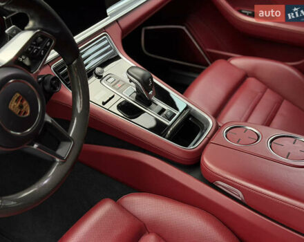 Черный Порше Панамера, объемом двигателя 2.89 л и пробегом 123 тыс. км за 67990 $, фото 25 на Automoto.ua