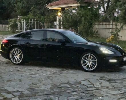 Чорний Порше Panamera, об'ємом двигуна 3 л та пробігом 1 тис. км за 61000 $, фото 3 на Automoto.ua