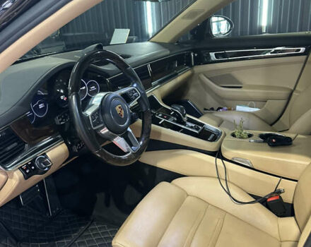 Порше Панамера 2018 в Днепре (Днепропетровске) на Automoto.ua Черный Порше Панамера, объемом двигателя 2.9 л и пробегом 90 тыс. км за 72000 $, фото 12 на Automoto.ua