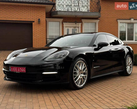 Чорний Порше Panamera, об'ємом двигуна 2.9 л та пробігом 176 тис. км за 51000 $, фото 7 на Automoto.ua