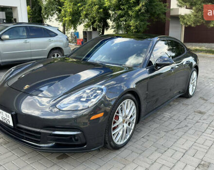 Чорний Порше Panamera, об'ємом двигуна 3 л та пробігом 81 тис. км за 51900 $, фото 18 на Automoto.ua