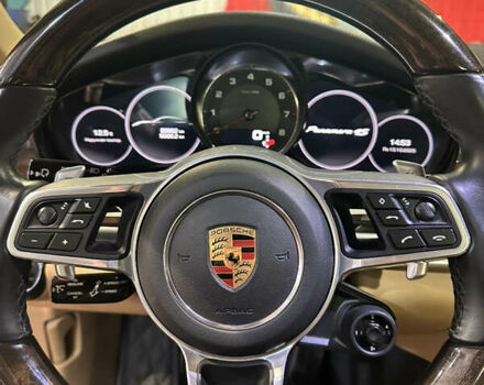 Порше Панамера 2018 в Днепре (Днепропетровске) на Automoto.ua Черный Порше Панамера, объемом двигателя 2.9 л и пробегом 90 тыс. км за 72000 $, фото 8 на Automoto.ua