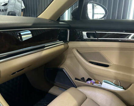 Порше Панамера 2018 в Днепре (Днепропетровске) на Automoto.ua Черный Порше Панамера, объемом двигателя 2.9 л и пробегом 90 тыс. км за 72000 $, фото 10 на Automoto.ua