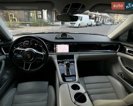 Черный Порше Панамера, объемом двигателя 2.89 л и пробегом 77 тыс. км за 49500 $, фото 5 на Automoto.ua