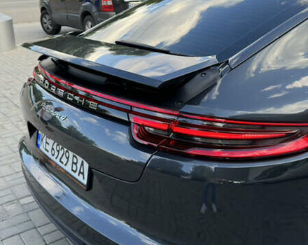 Чорний Порше Panamera, об'ємом двигуна 3 л та пробігом 81 тис. км за 51900 $, фото 23 на Automoto.ua
