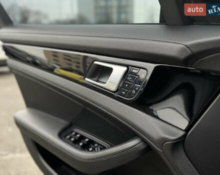 Черный Порше Панамера, объемом двигателя 3 л и пробегом 105 тыс. км за 48500 $, фото 22 на Automoto.ua