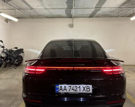 Чорний Порше Panamera, об'ємом двигуна 4 л та пробігом 144 тис. км за 72000 $, фото 3 на Automoto.ua