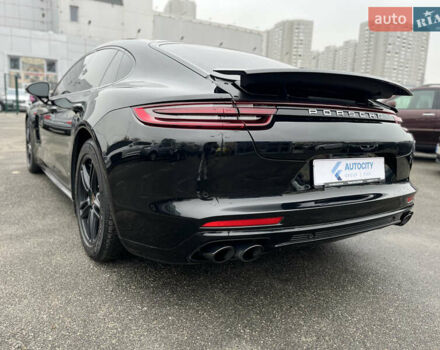 Черный Порше Панамера, объемом двигателя 3 л и пробегом 105 тыс. км за 48500 $, фото 13 на Automoto.ua