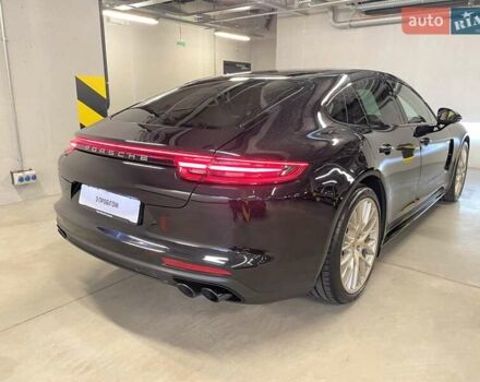 Чорний Порше Panamera, об'ємом двигуна 2.89 л та пробігом 21 тис. км за 91965 $, фото 6 на Automoto.ua