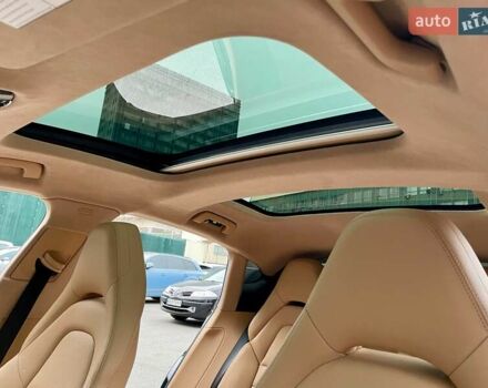 Чорний Порше Panamera, об'ємом двигуна 3 л та пробігом 95 тис. км за 59900 $, фото 61 на Automoto.ua