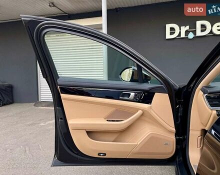 Чорний Порше Panamera, об'ємом двигуна 3 л та пробігом 95 тис. км за 59900 $, фото 64 на Automoto.ua
