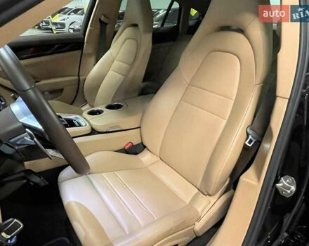Чорний Порше Panamera, об'ємом двигуна 2.89 л та пробігом 21 тис. км за 91965 $, фото 17 на Automoto.ua