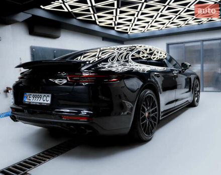 Черный Порше Панамера, объемом двигателя 2.89 л и пробегом 66 тыс. км за 82000 $, фото 5 на Automoto.ua