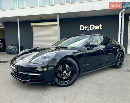 Чорний Порше Panamera, об'ємом двигуна 3 л та пробігом 95 тис. км за 59900 $, фото 6 на Automoto.ua