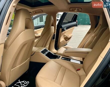 Чорний Порше Panamera, об'ємом двигуна 3 л та пробігом 95 тис. км за 59900 $, фото 73 на Automoto.ua