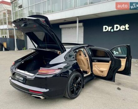 Чорний Порше Panamera, об'ємом двигуна 3 л та пробігом 95 тис. км за 59900 $, фото 69 на Automoto.ua