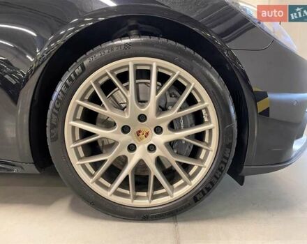Чорний Порше Panamera, об'ємом двигуна 2.89 л та пробігом 21 тис. км за 91965 $, фото 16 на Automoto.ua