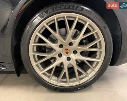 Чорний Порше Panamera, об'ємом двигуна 2.89 л та пробігом 21 тис. км за 91965 $, фото 12 на Automoto.ua