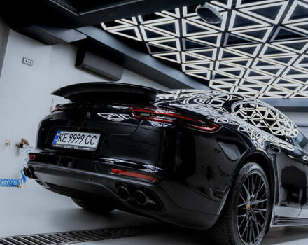 Черный Порше Панамера, объемом двигателя 2.89 л и пробегом 66 тыс. км за 82000 $, фото 6 на Automoto.ua