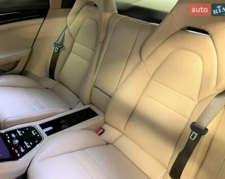 Чорний Порше Panamera, об'ємом двигуна 2.89 л та пробігом 21 тис. км за 91965 $, фото 29 на Automoto.ua