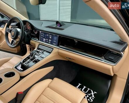 Чорний Порше Panamera, об'ємом двигуна 3 л та пробігом 95 тис. км за 59900 $, фото 40 на Automoto.ua