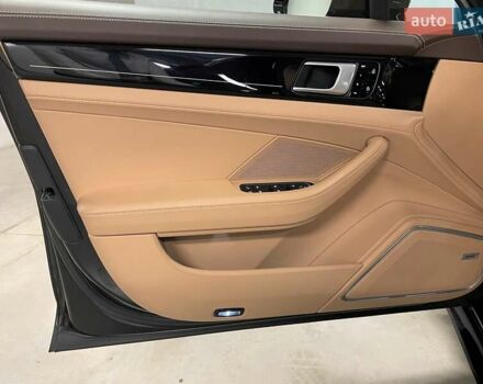 Чорний Порше Panamera, об'ємом двигуна 2.89 л та пробігом 21 тис. км за 91965 $, фото 18 на Automoto.ua