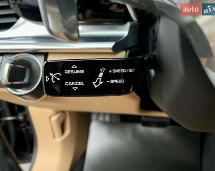 Чорний Порше Panamera, об'ємом двигуна 3 л та пробігом 95 тис. км за 59900 $, фото 62 на Automoto.ua