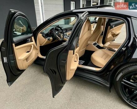 Чорний Порше Panamera, об'ємом двигуна 3 л та пробігом 95 тис. км за 59900 $, фото 67 на Automoto.ua
