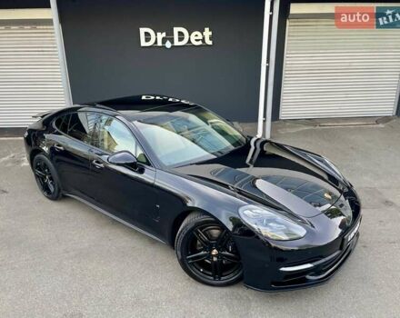 Чорний Порше Panamera, об'ємом двигуна 3 л та пробігом 95 тис. км за 59900 $, фото 15 на Automoto.ua