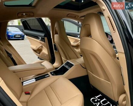 Чорний Порше Panamera, об'ємом двигуна 3 л та пробігом 95 тис. км за 59900 $, фото 75 на Automoto.ua