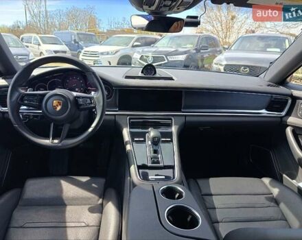 Чорний Порше Panamera, об'ємом двигуна 2.89 л та пробігом 33 тис. км за 86000 $, фото 40 на Automoto.ua