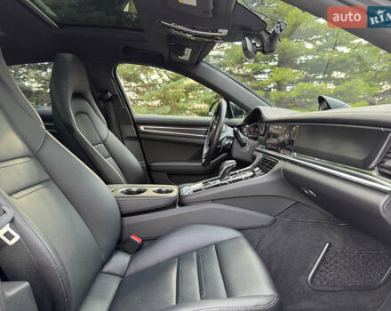 Чорний Порше Panamera, об'ємом двигуна 2.9 л та пробігом 37 тис. км за 89000 $, фото 12 на Automoto.ua