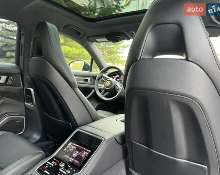 Чорний Порше Panamera, об'ємом двигуна 2.9 л та пробігом 37 тис. км за 89000 $, фото 13 на Automoto.ua
