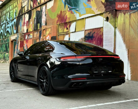 Черный Порше Панамера, объемом двигателя 2.89 л и пробегом 35 тыс. км за 94800 $, фото 3 на Automoto.ua