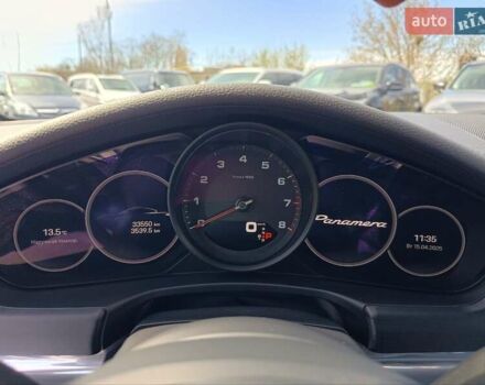 Чорний Порше Panamera, об'ємом двигуна 2.89 л та пробігом 33 тис. км за 86000 $, фото 14 на Automoto.ua