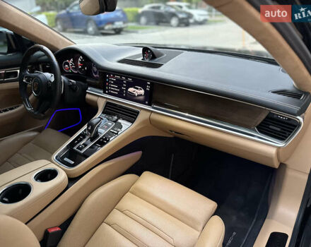 Черный Порше Панамера, объемом двигателя 2.89 л и пробегом 35 тыс. км за 94800 $, фото 24 на Automoto.ua