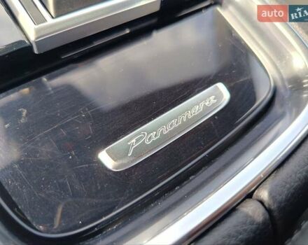 Чорний Порше Panamera, об'ємом двигуна 2.89 л та пробігом 33 тис. км за 86000 $, фото 27 на Automoto.ua