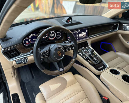Черный Порше Панамера, объемом двигателя 2.89 л и пробегом 35 тыс. км за 94800 $, фото 19 на Automoto.ua