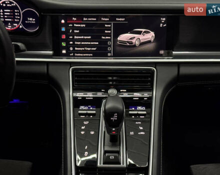 Черный Порше Панамера, объемом двигателя 4 л и пробегом 85 тыс. км за 97000 $, фото 23 на Automoto.ua