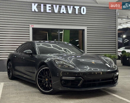 Черный Порше Панамера, объемом двигателя 4 л и пробегом 85 тыс. км за 97000 $, фото 3 на Automoto.ua