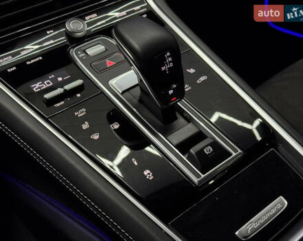 Черный Порше Панамера, объемом двигателя 4 л и пробегом 85 тыс. км за 97000 $, фото 36 на Automoto.ua