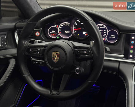 Черный Порше Панамера, объемом двигателя 4 л и пробегом 85 тыс. км за 97000 $, фото 22 на Automoto.ua