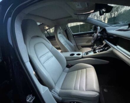 Чорний Порше Panamera, об'ємом двигуна 4 л та пробігом 58 тис. км за 30000 $, фото 6 на Automoto.ua