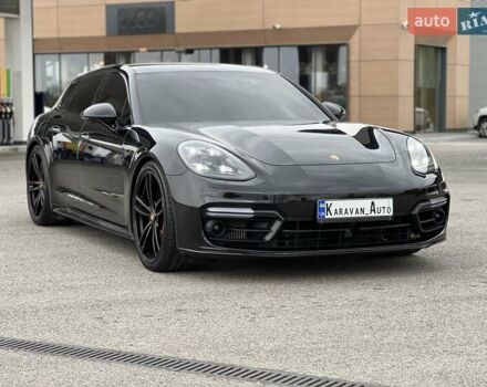 Чорний Порше Panamera, об'ємом двигуна 4 л та пробігом 88 тис. км за 95000 $, фото 20 на Automoto.ua