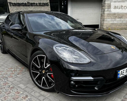 Чорний Порше Panamera, об'ємом двигуна 4 л та пробігом 74 тис. км за 99900 $, фото 24 на Automoto.ua