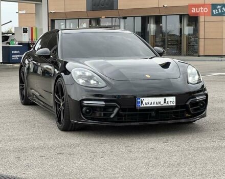 Чорний Порше Panamera, об'ємом двигуна 4 л та пробігом 88 тис. км за 95000 $, фото 16 на Automoto.ua