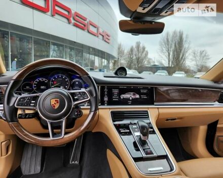 Чорний Порше Panamera, об'ємом двигуна 2.89 л та пробігом 44 тис. км за 77000 $, фото 22 на Automoto.ua